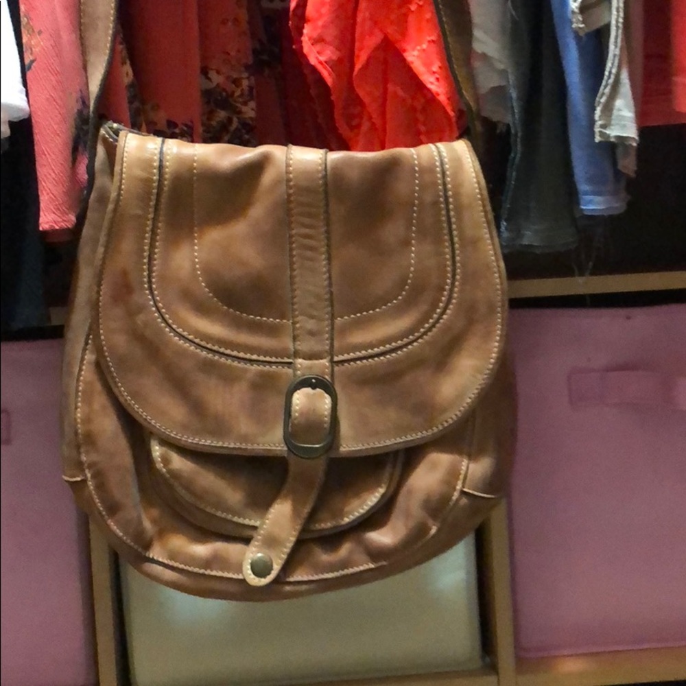 Patricia Nash Large Crossbody tan leather
